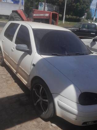 VOLKSWAGEN GOLF 2.0 MI 8V GASOLINA 4P MANUAL VOLKSWAGEN GOLF 2.0 MI 8V GASOLINA 4P MANUAL